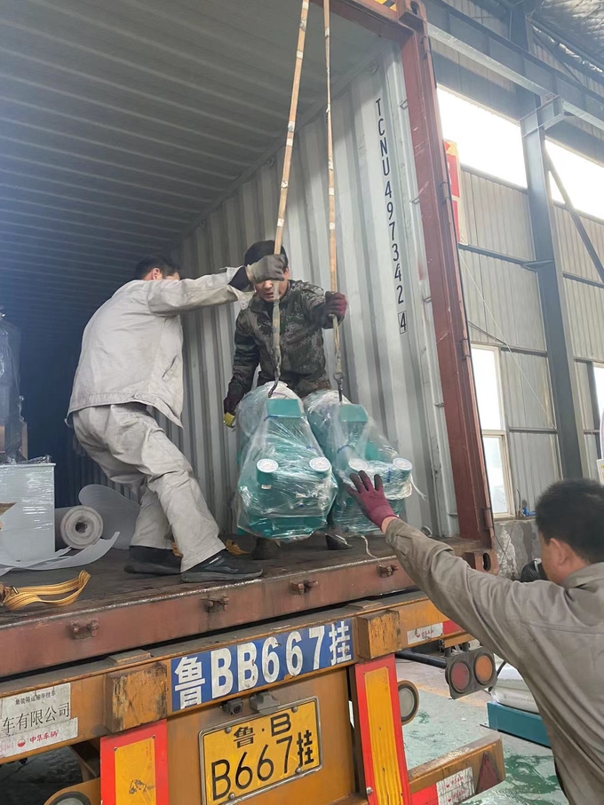 El PE de diámetro bajo PP instala tubos la fabricación de la máquina con la línea de marcado línea 5 de la protuberancia del tubo del HDPE