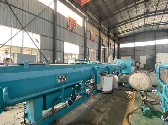 la cadena de producción plástica del tubo del HDPE de 500kg/H 20m m sacó
