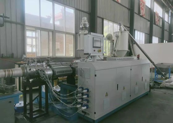 Máquina acanalada de un sólo recinto plástica 10 m/min de la protuberancia del tubo del HDPE PE