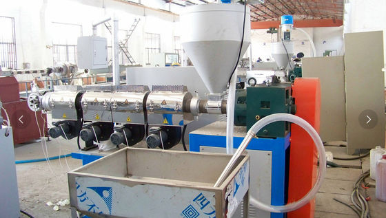 Máquina reforzada trenzada de la manguera flexible de la máquina del tubo del PVC de la fibra suave plástica del jardín