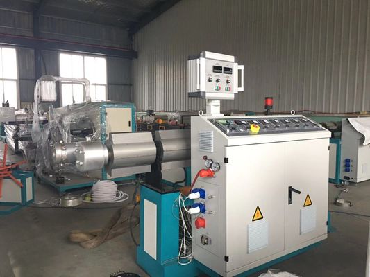Máquina acanalada plástica 60-80kg/H del tubo del solo tornillo