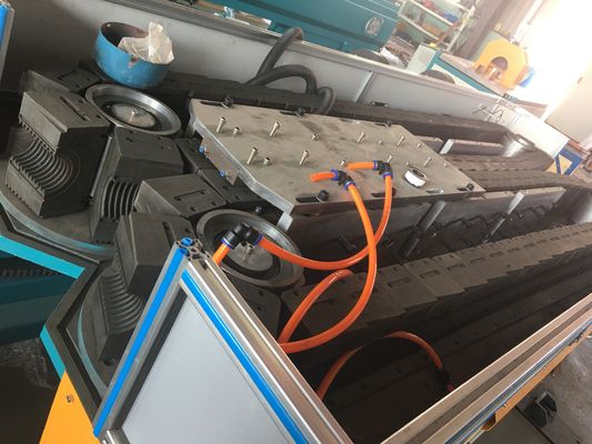 Línea cadena de producción plástica de la protuberancia del extrusor del tubo de desagüe del tubo de gas del abastecimiento de agua del tubo del PVC máquina de Extrution del tubo