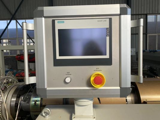 Línea sistema de la protuberancia del tubo del PVC del gas del conducto del PLC del material del PVC CPVC UPVC