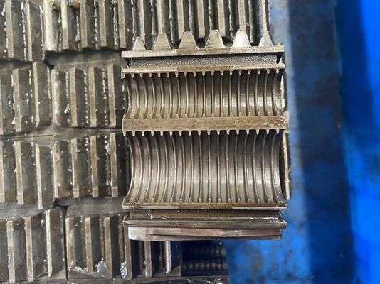 Cadena de producción suave acanalada eléctrica de un sólo recinto de la protuberancia de la manguera del PVC del HDPE PE
