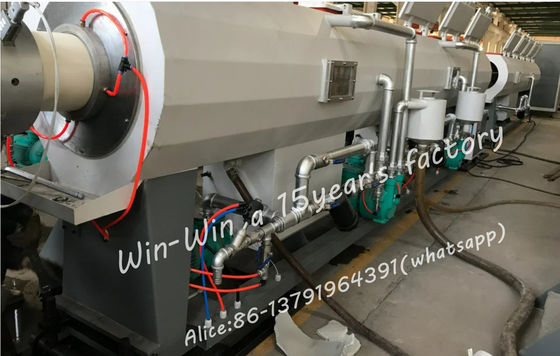 Línea de extrusión de tubería de PVC eléctrica de agua UPVC de plástico automática Control PLC