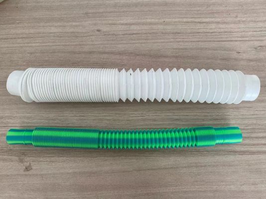 Cadena de producción telescópica plástica del tubo de la máquina acanalada de un sólo recinto del tubo del PVC del PE