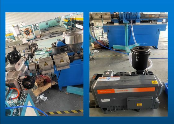 Sola máquina de la protuberancia de la chaqueta del cable del tornillo 270kg/H