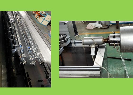 El PVC riega la cadena de producción acanalada del tubo ignífuga