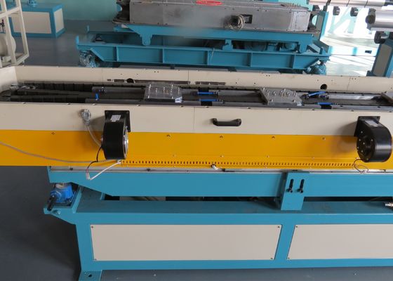 El PVC PP del diámetro 50m m acanaló la línea refrigeración por agua 20m/Min de la protuberancia del tubo