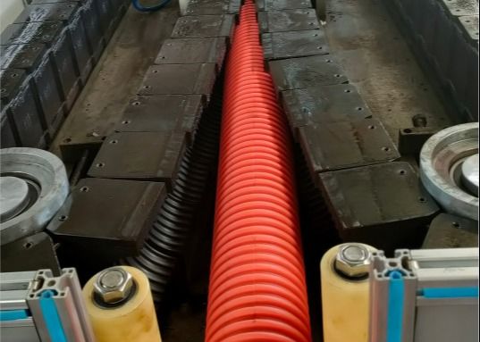 línea acanalada de la protuberancia del tubo de la pared doble de 32-110m m que hace la máquina
