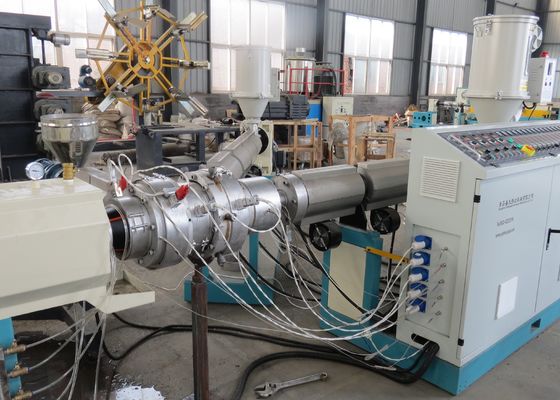Cadena de producción plástica del tubo del PVC 16m m tubo de la manguera del tubo del conducto eléctrico del agua
